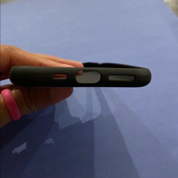 iPhone 11 Pro Case - Picture 3 of 4